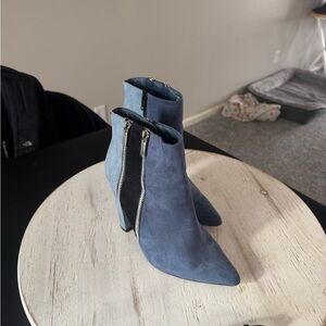Elegant Blue Heeled Boots with Side Zipper